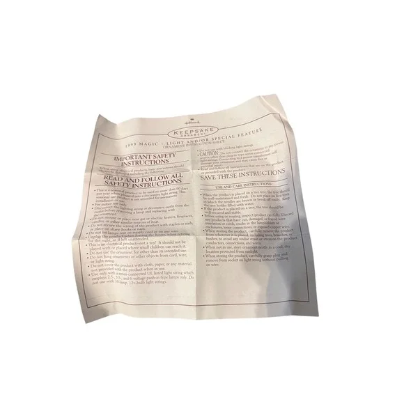 Hallmark Keepsake Magic Collector Series Lighthouse Light Flashing Ornament 1999 - Picture 11 of 13